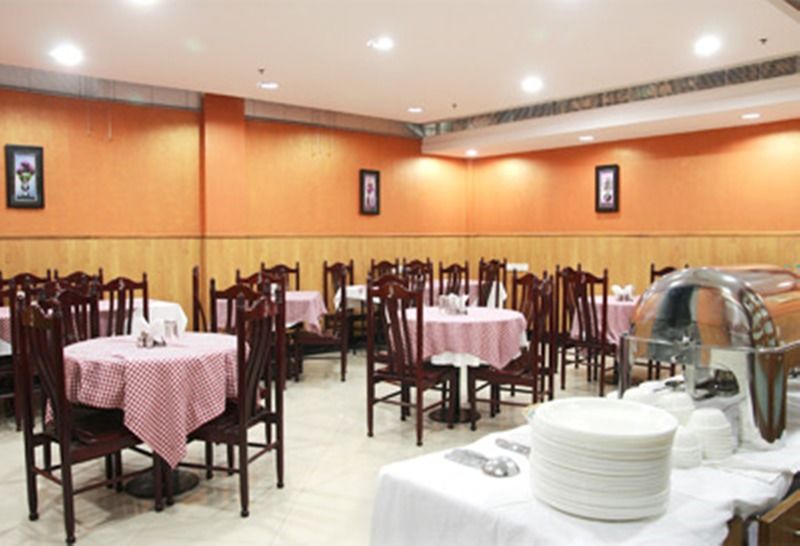 Chirag Residency Hotel Nova Deli Exterior foto