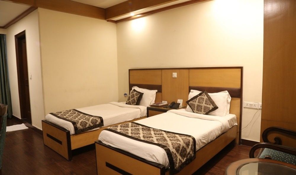 Chirag Residency Hotel Nova Deli Exterior foto